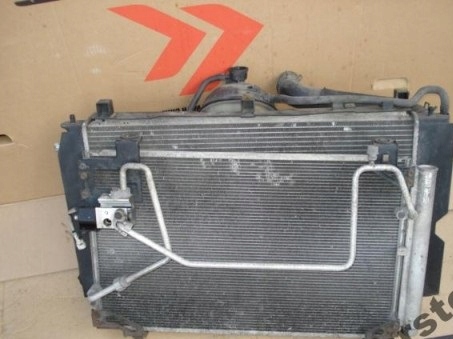 фото №1, Toyota avensis 03-08 d4d радіатор радіаторів