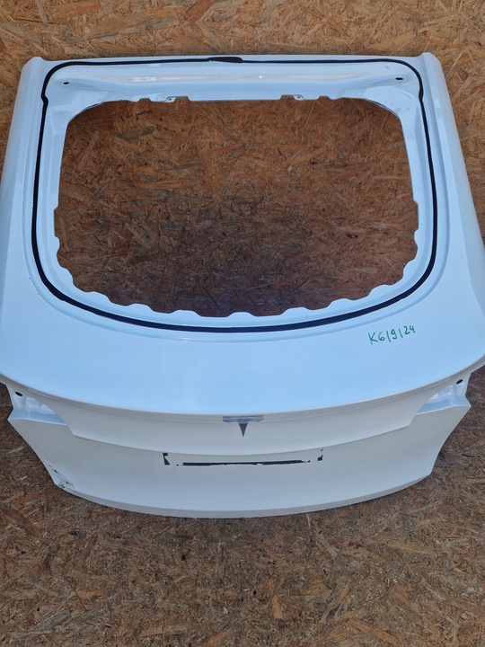 фото №3, Tesla модель y 20- кришка багажника зад задня