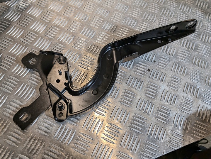 фото №6, Lucid air петля крышки багажника правые левый