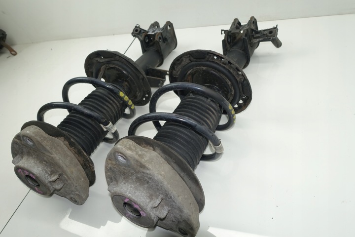фото №8, Mercedes w176 амортизатори пружини ліві перед праве 2463209113 2463209213