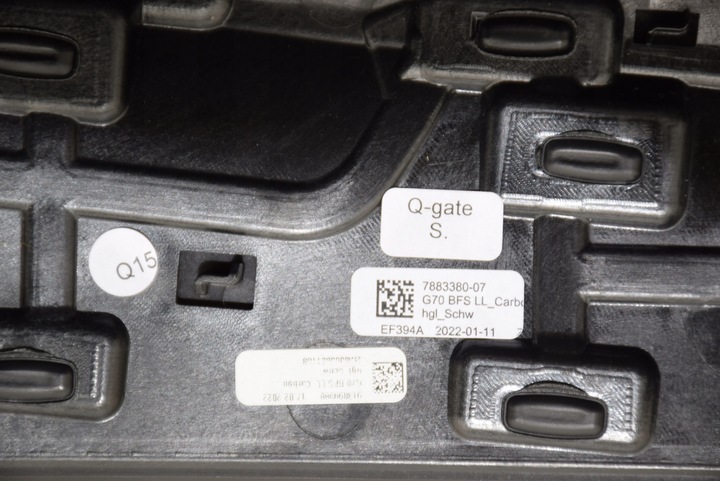 фото №10, Bmw 7 g70 планка декоративна панелі розподільчої тунелю dekor карбон fibre