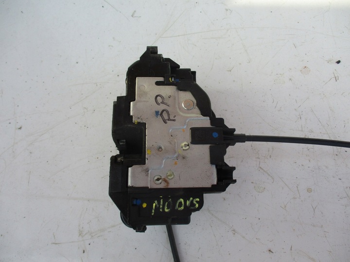 фото №1, Modus 2007 r -замок правые переднее 4 контакты