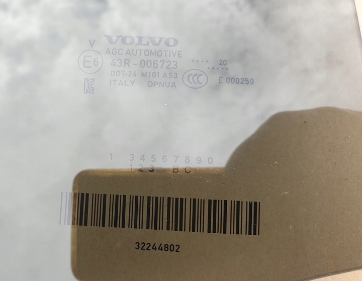 фото №5, Скло з двері правий зад volvo xc40 as3 оригінальний номер