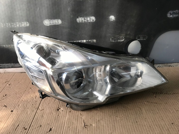 фото №1, Subaru legacy 5 outback 4 09-14 права лампа ксенон