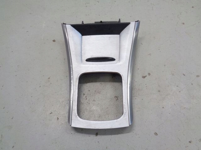 фото №1, W245 b-klasa 06 защита бардачка туннеля a1696803739