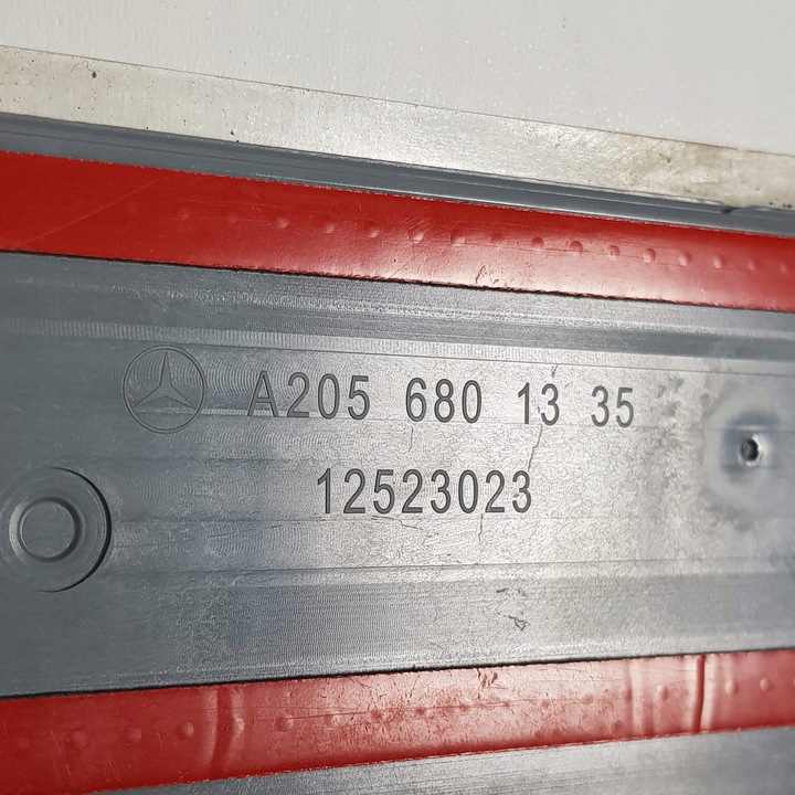 фото №3, Mercedes w205 c клас планки порогові накладка amg