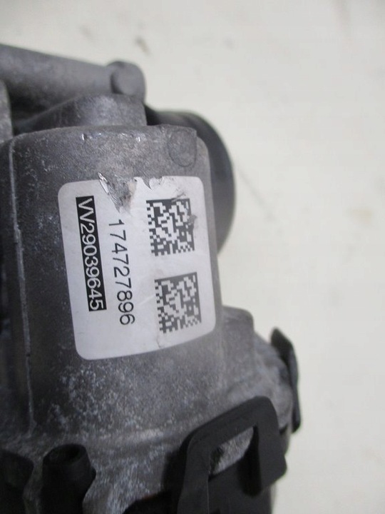 фото №9, Дроссельная заслонка труба трубка 3008 ii 1.6 синий hdi