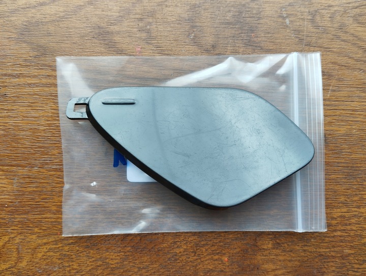 фото №1, Volvo v90 s90 заглушка hak бампер перед wkrętki 39839818