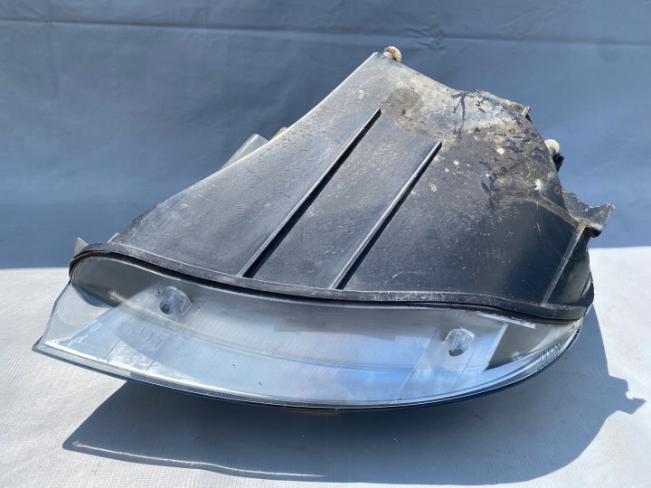 фото №12, Фара передняя правое перед ford fiesta mk6 + вкладка - 1ef010197-02