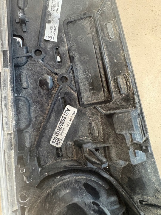 фото №11, Mercedes e-klasa w213 решітка повітропровід середня ambiente a2136809100 європа