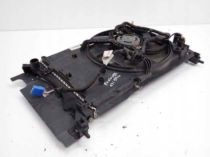 фото №8, Радиаторов воды вентилятор европа fiat punto evo 1.4i 09r