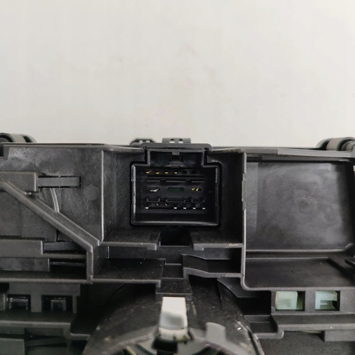 фото №8, Audi a4 s4 b9 8w 2018 рулевой/подрулевой / переключатель поворотов