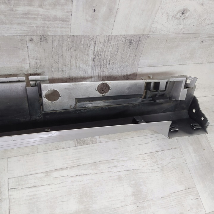 фото №8, Toyota corolla e21 sedan планка порогова накладка права 75850-02230