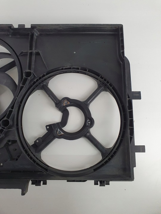 фото №11, Fiat ducato boxer jumper 2.3 корпус вентилятор радиатор 1358020080