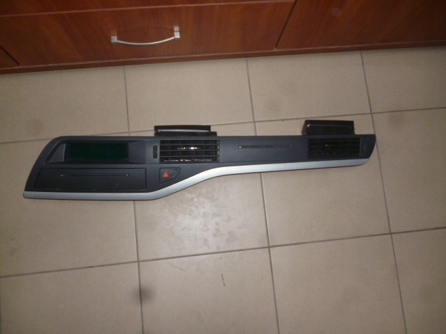 фото №1, Консоль воздуховод citroen c5 9682359377