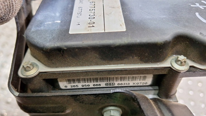 фото №9, Насос модуль управления abs 6775730 bmw e60 e61 e63 e64