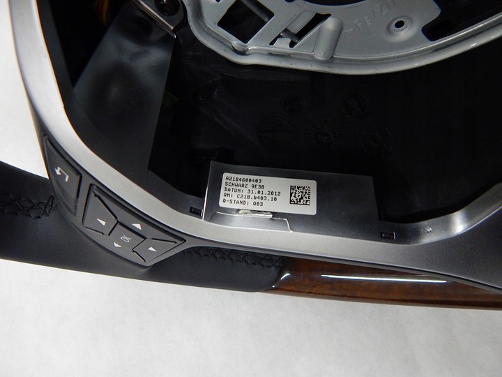 фото №10, Mercedes w176 w204 w212 w246 w218 - кермо дерево пелюстки оригінал нова !!