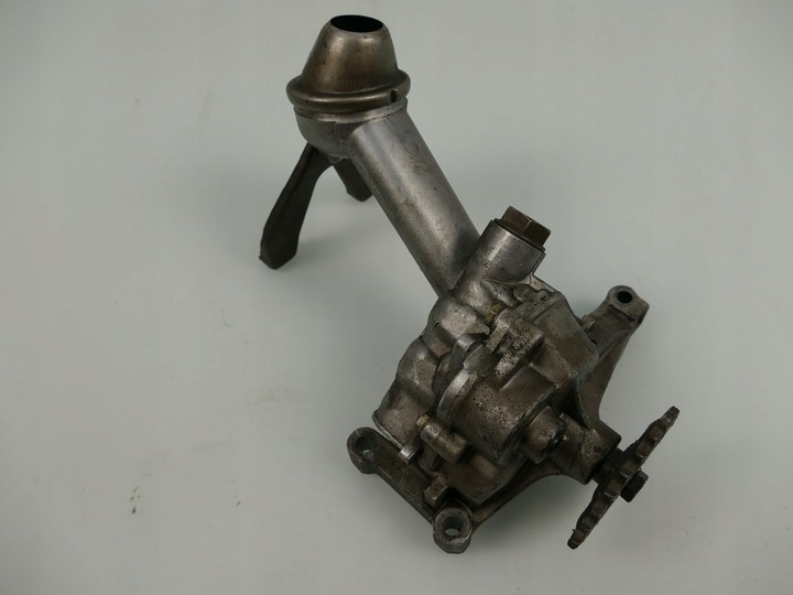 фото №1, Mercedes w124 2.5 d насос масла маслоприемник sprinter 2.9d