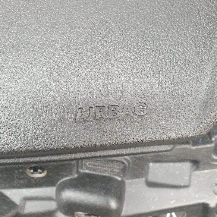 фото №5, Q3 83a панель консоль подушки ремни подушка безопасности