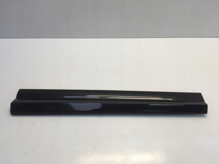 фото №1, Audi q2 81a 2021 s-line планка дверь перед правая