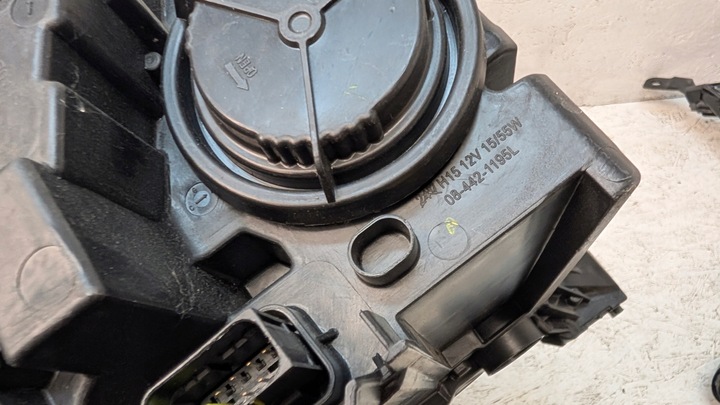 фото №9, Opel corsa f 19-23 лампа перед ліва передня фара