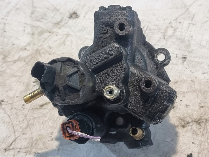 фото №11, Насос впрыскивающий оригинальный номер 9636818480 peugeot 307 2.0 hdi 66kw 03r