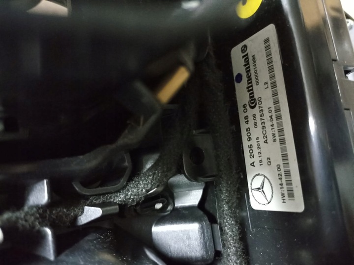 фото №5, Mercedes w205 c клас панель середній тунель контролер dekor