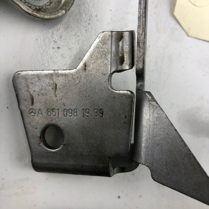 фото №12, Лапи тримач зачіп mercedes sprinter vito 2.2 2018