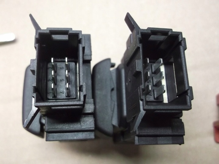 фото №4, Citroen c5 iii x7 кнопка переключатель сиденья