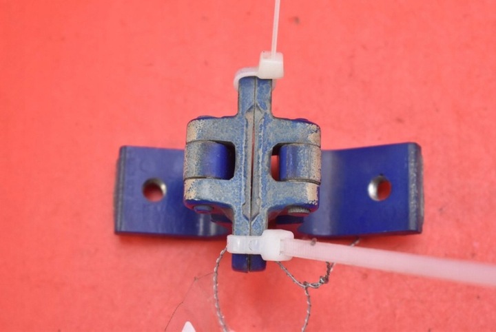 фото №1, Петля петли крышки skoda fabia 2 ii 5d hb 07-10