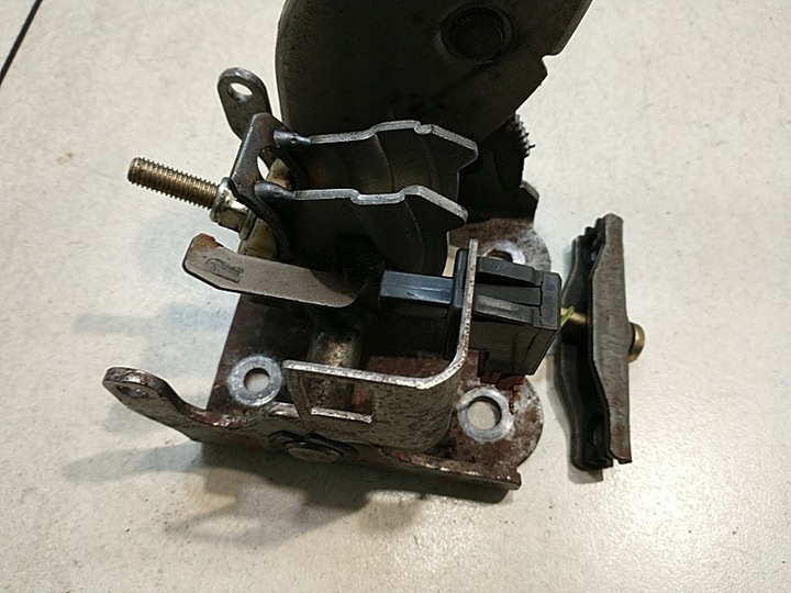 фото №4, Рычаг тормоза ручного citroen c5 1.8i 16v