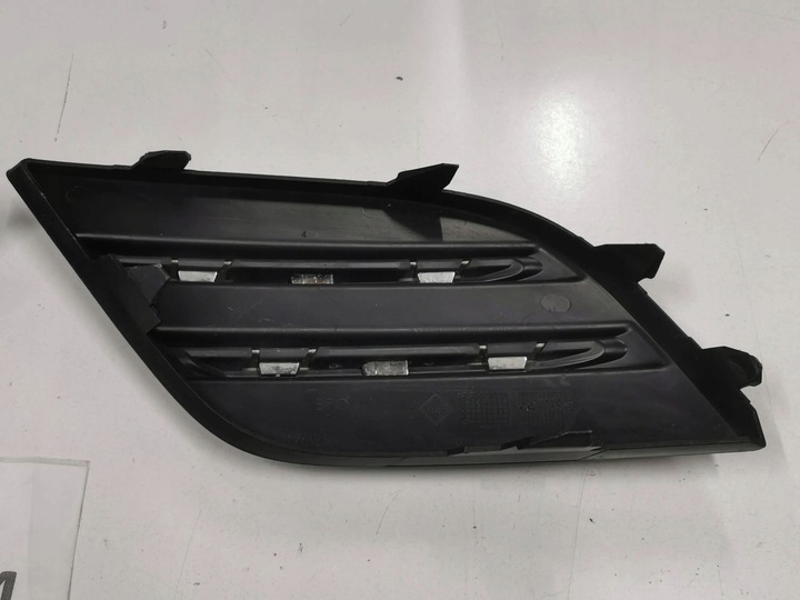 фото №12, Решітка бампера передньої renault clio iv рестайлінг права i ліва 904.