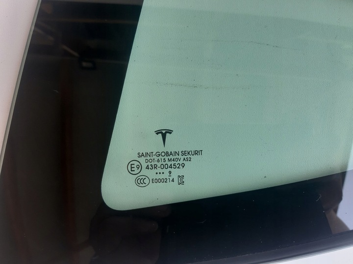 фото №2, Стекло кузовная левая зад задняя tesla модель 3