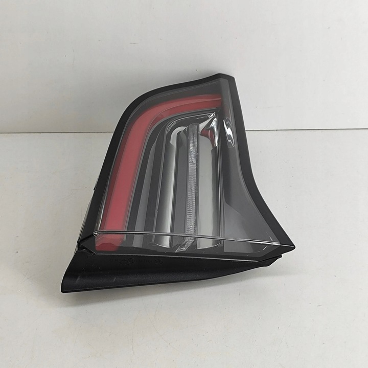 фото №6, Tesla модель 3 2022 левая сторона лампы задней крышки багажника