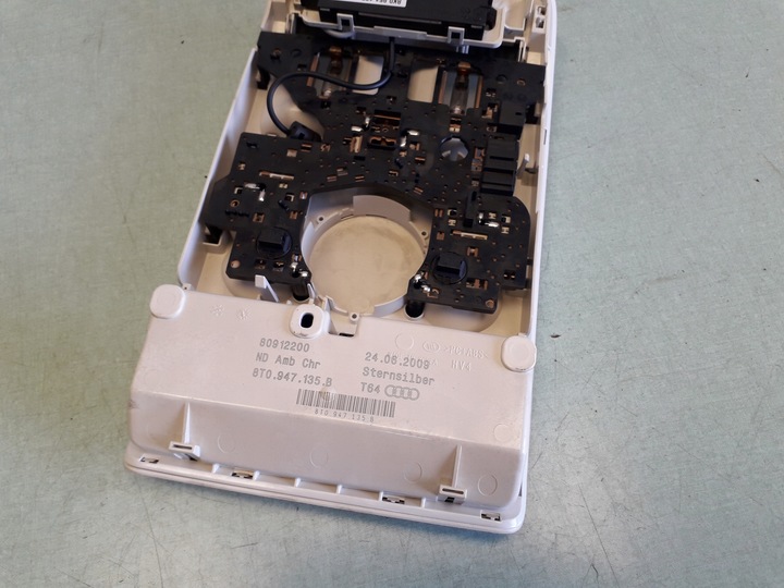 фото №3, Audi a5 лампа потолок