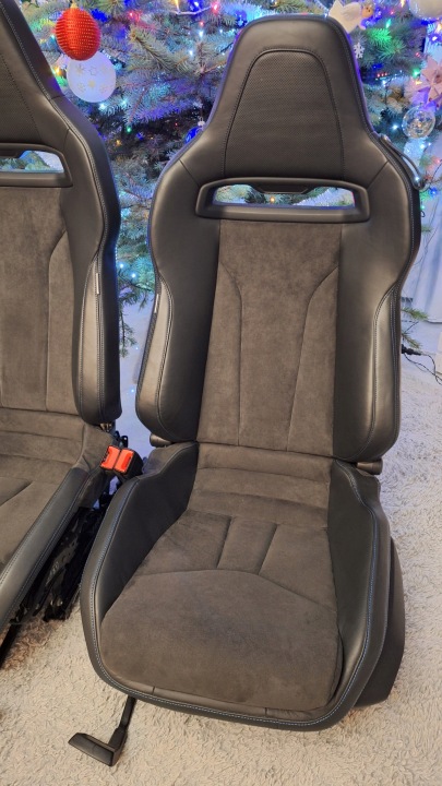 фото №13, Сиденья recaro мотоспорт audi r8 4s spyder алькантара европа jak новое