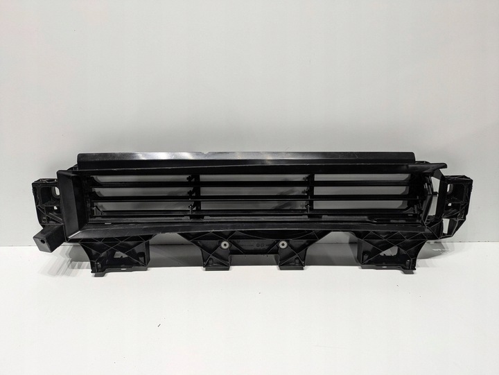 фото №13, Канал воздуха перед audi e-tron 4ke807771