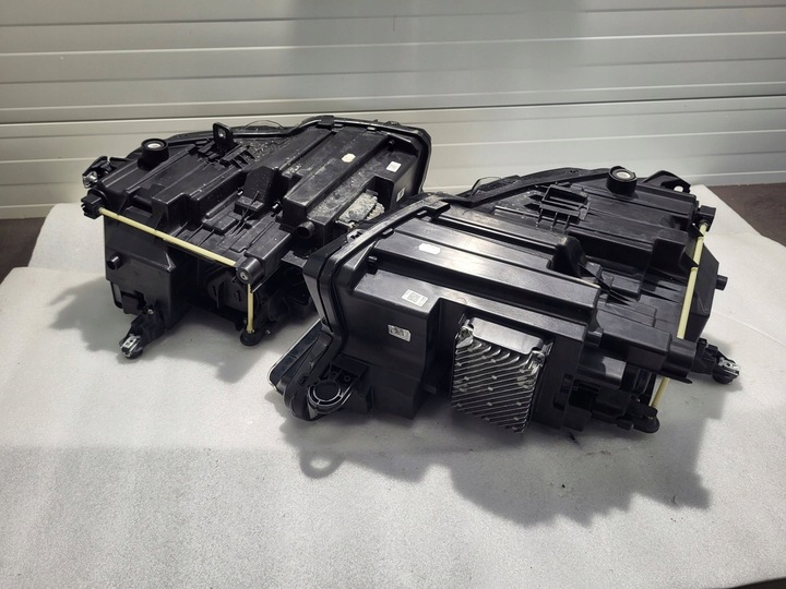 фото №8, Audi q4 e-tron matrix led комплект лампа перед 89a941035 / 89a941036