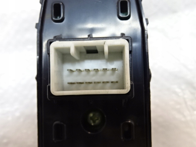 фото №6, Kia sportage iv рестайлінг перемикач скло обігріву сидіння 93580-d9000