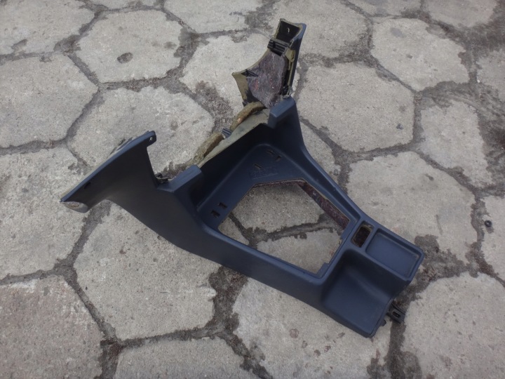 фото №4, Тунель середній bmw e34 синій європа