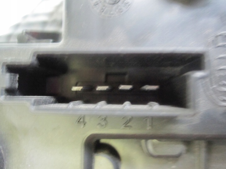 фото №10, Ford s-max mk1 i 06r лампа правый зад 162454 162494