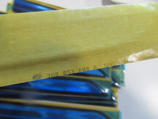 фото №3, Планка емблема двері правий перед vw arteon 3g8853688r нова