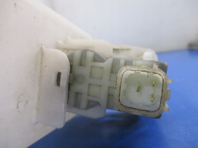 фото №4, Hyundai i30 i бак омывателя+ крышка+ помпа