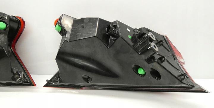 фото №13, Audi e-tron gt 4j3945091 4j3945092 2021- лампы зад задние kpl