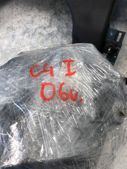 фото №9, Консоль панель подушки ремені citroen c4 i