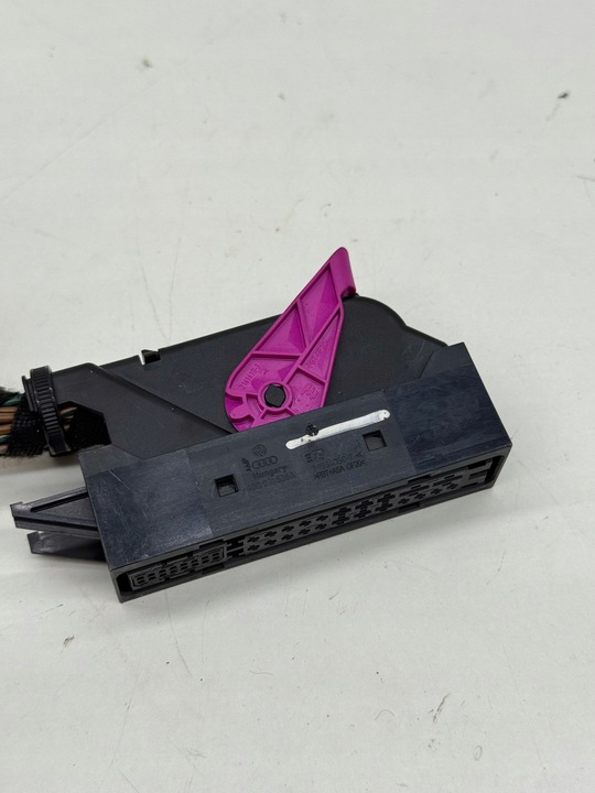 фото №9, Audi volkswagen skoda штекер разъём соединитель + шланг 4g0971636a