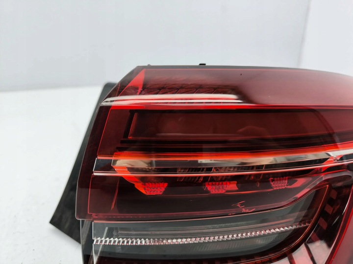 фото №12, Renault clio v 2023 правая сторона лампа задняя