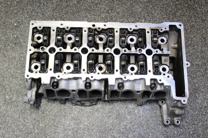 фото №1, Bmw f10 f30 e90 2.0d n47d20c головка комплектна 7810465