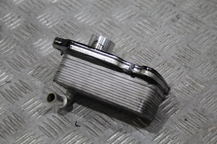 фото №1, Радіатор масла jaguar f-pace x761 g4d3-6a642-ba