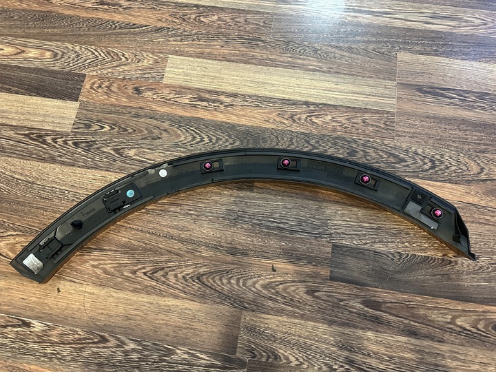 фото №9, Audi q8 rsq8 s line 4m8853817c планка левая зад оригинальный номер